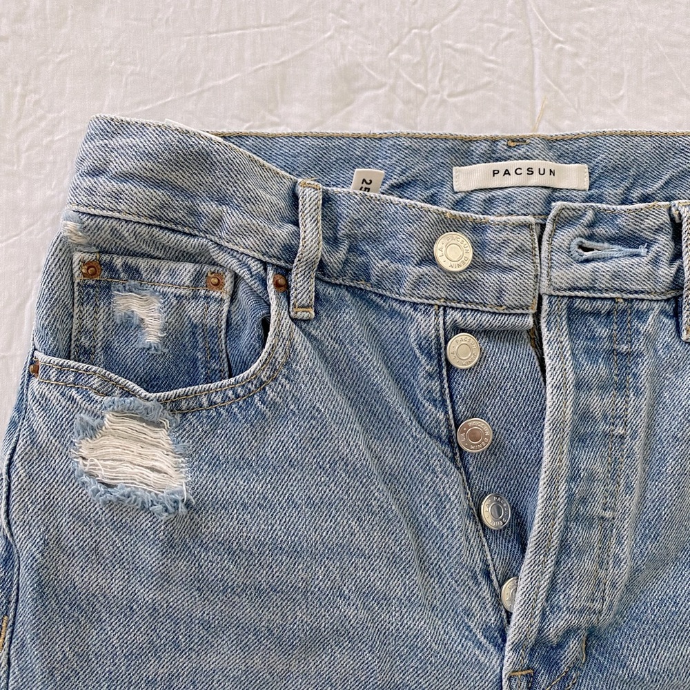 Light wash distressed jeans